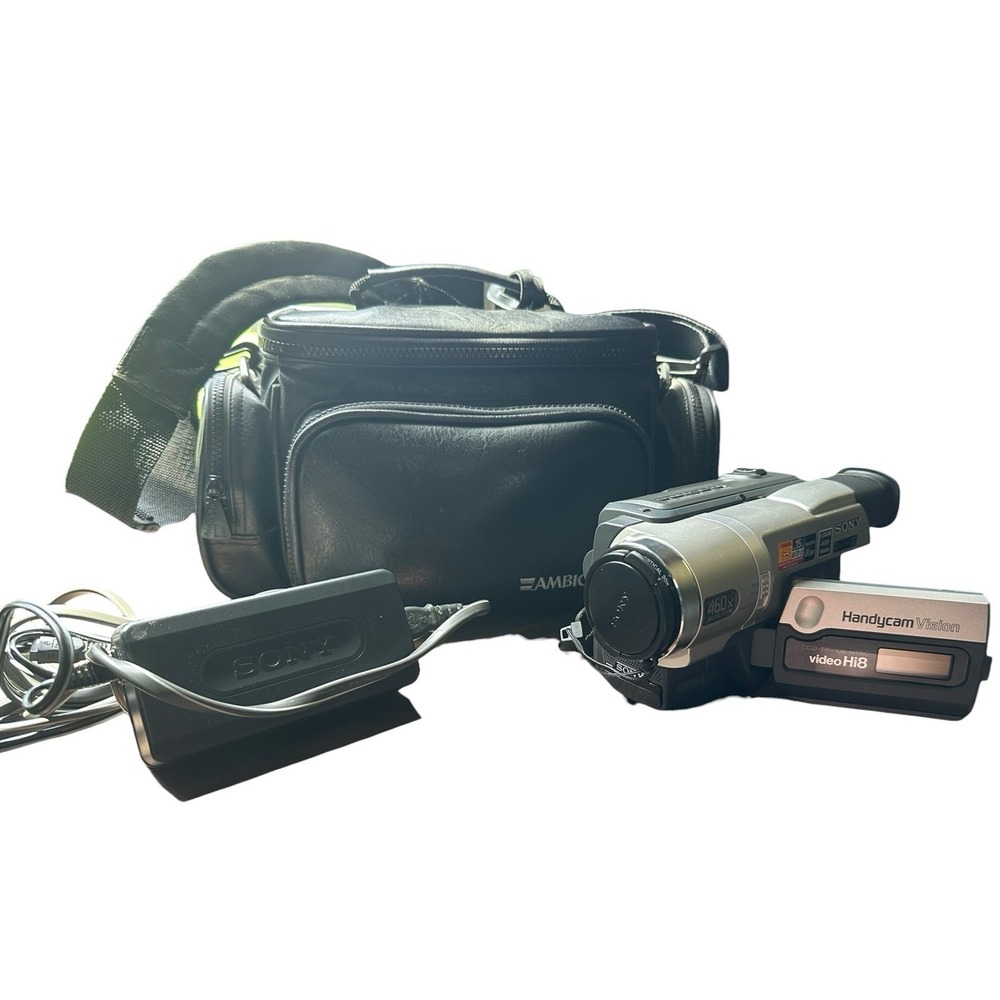 Sony CCD-TRV108 Handycam Hi8 Night Shot Camcorder Charger Bag TESTED & WORKS